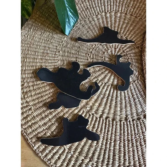 6 Dinosaur Magnets - Picture 8 of 9